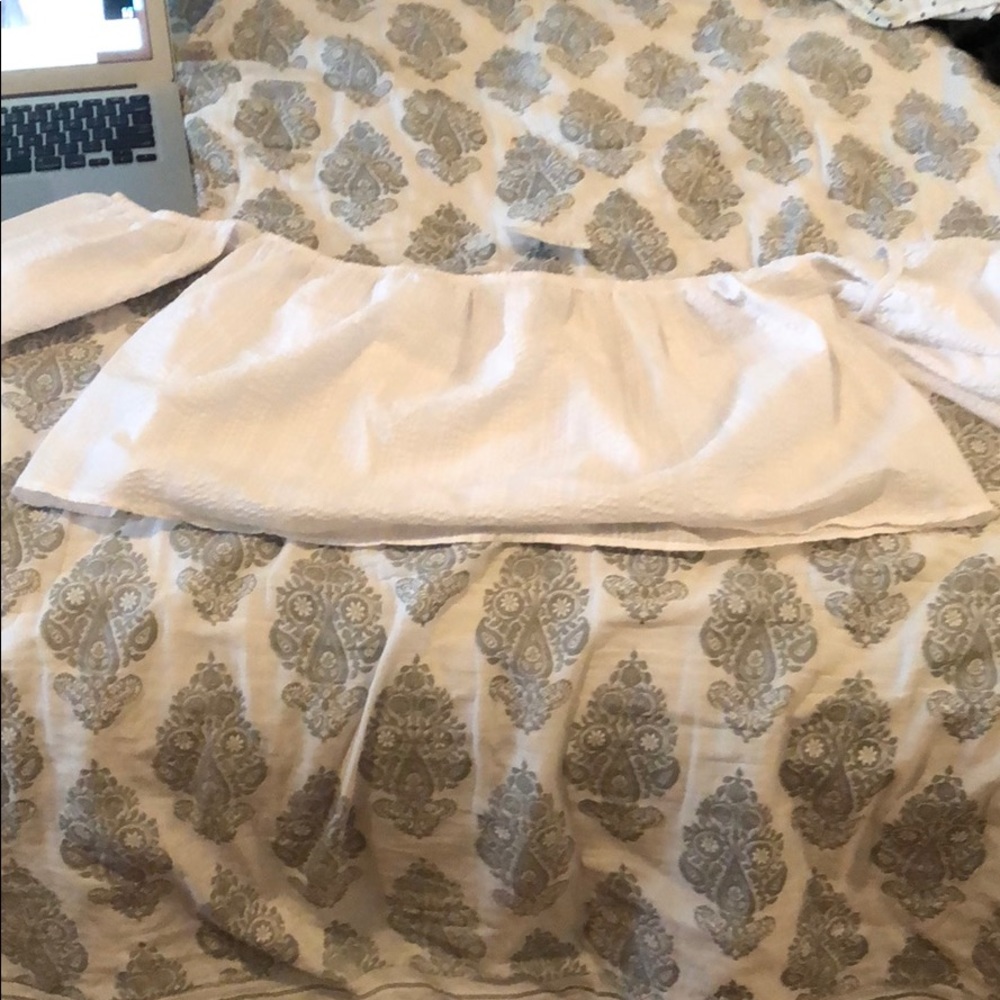 Cute Off the Shoulder Crop Top